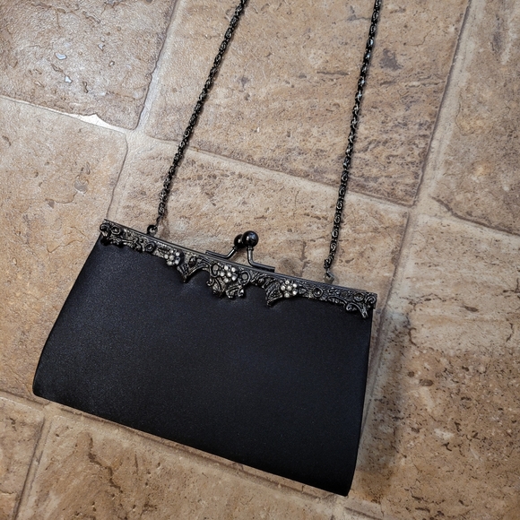 new clutch with optional strap - Picture 10 of 16